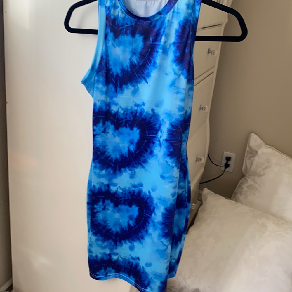 Blue heart tie dye dress!